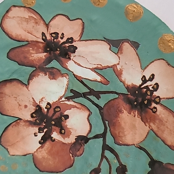 Christmas Ornament Flower Shell (Handcrafted) - Picture 4 of 5